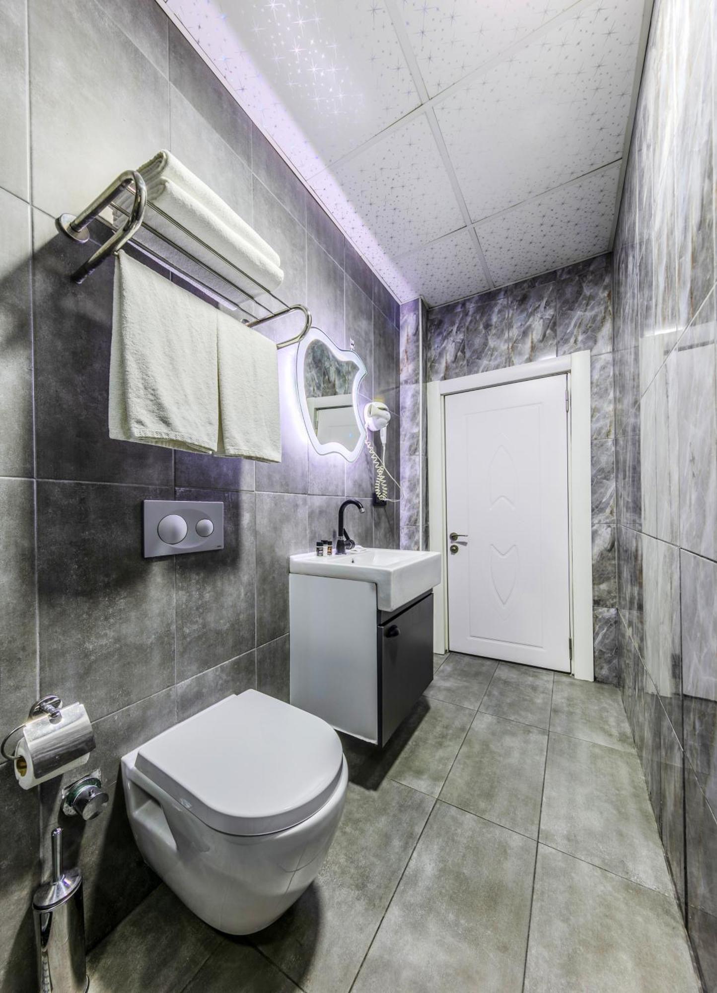 Med Airport Hotel Arnavutkoy Ngoại thất bức ảnh