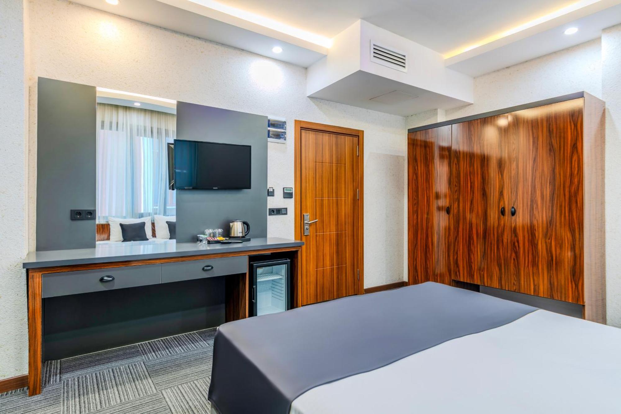 Med Airport Hotel Arnavutkoy Ngoại thất bức ảnh